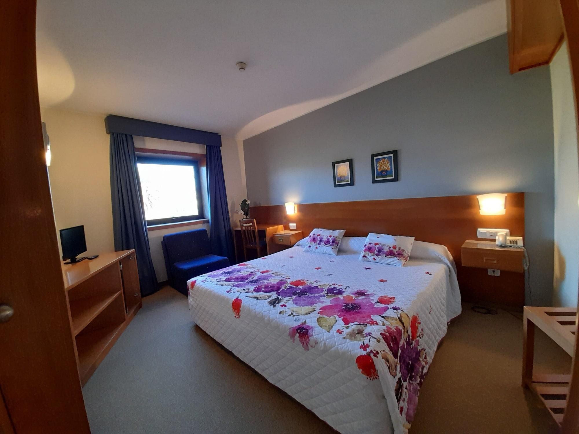 Hotel Das Taipas กิมาไรส์ ภายนอก รูปภาพ