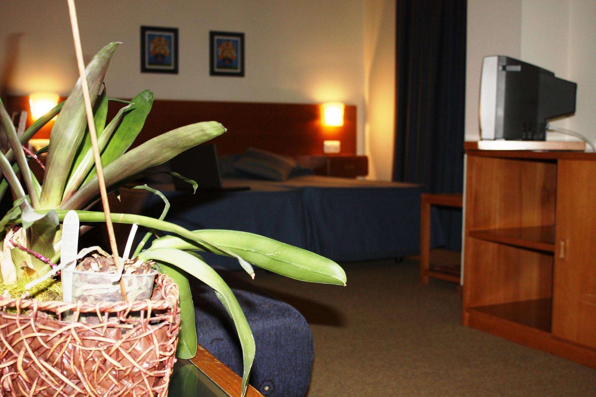 Hotel Das Taipas กิมาไรส์ ภายนอก รูปภาพ