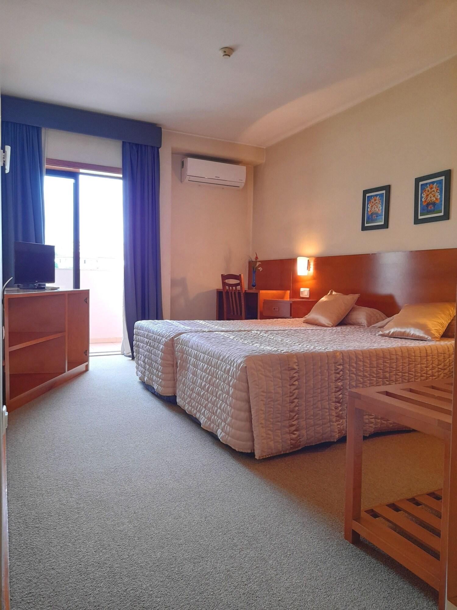 Hotel Das Taipas กิมาไรส์ ภายนอก รูปภาพ